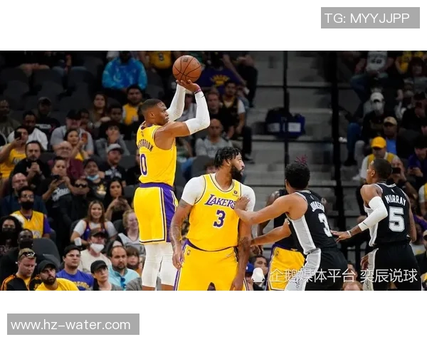 禅师率领快船逆袭,击败湖人晋级季后赛:一场传奇的诞生 禅师率领快船逆袭,击败湖人晋级季后赛:一场传奇的诞生