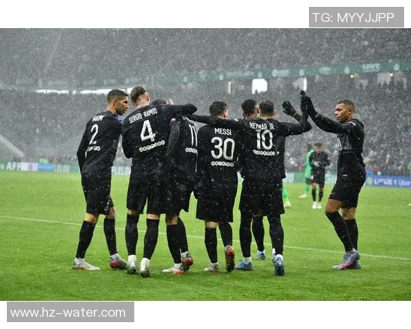 姆巴佩助攻帽子戏法!巴黎圣日耳曼逆转胜马赛,荣耀之夜再现