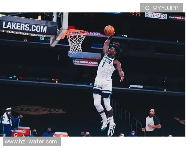 勇士主帅史蒂夫·科尔公开力挺安东尼·爱德华兹,认为后者是球队未来的核心力量 勇士主帅史蒂夫·科尔公开力挺安东尼·爱德华兹,认为后者是球队未来的核心力量